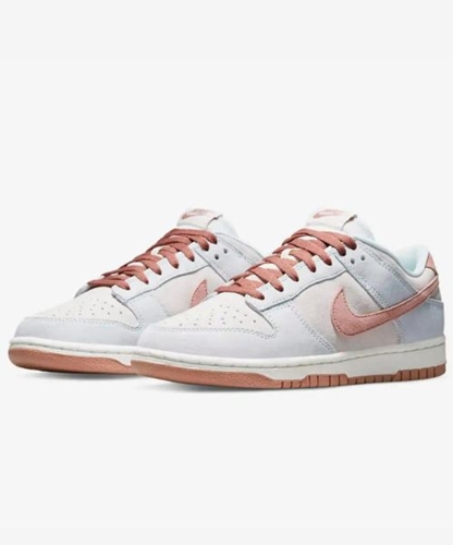 nike dunk low rose gold